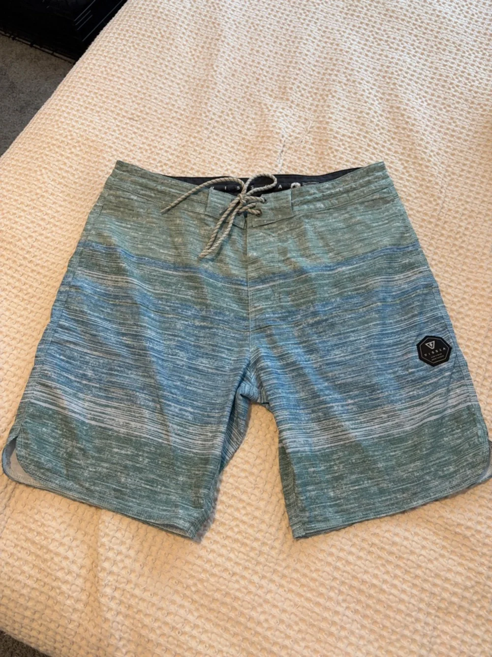 VISSLA Teal and Blue Blurry Horizons Men's Boardshorts